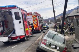 Accident pe DN 17, la Tiha Bârgăului. O femeie a fost dusă la spital