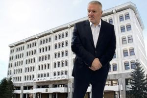 Marius Nicolaescu, despre disputa Gentea–Mînzînă: Nimeni nu are mandat individual în afara partidului. Municipiul, judeţul şi „descarcerarea“ politică (I)