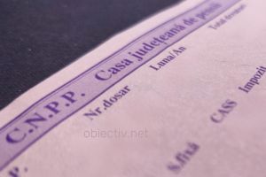 Pensii plătite mai devreme în luna aprilie. Ajutoarele one-off, posibil în luna mai