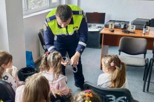 Urziceni: Siguranţă şi prevenire în şcoli şi în zona acestora