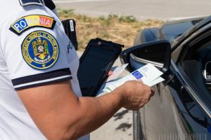 Al doilea poliţist de frontieră arestat în dosarul mitei de la Borş 2. Îşi trata jobul ca o „fabrică de bani”