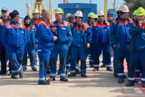 Disperare la Damen Mangalia: VIDEO. O noua zi de proteste pentru salariile restante.Banca ma suna, sunt plin de datorii!