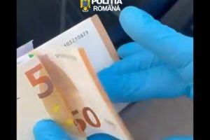 Știri Romania: VIDEO. Oi si capre, cumparate cu bani falsi. Doua persoane cercetate