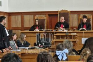 TRIBUNALUL DÂMBOVIȚA: Elevii, alături de judecători şi nu numai, au învăţat astăzi despre consecinţele dramatice ale nerespectării regulilor de circulaţie