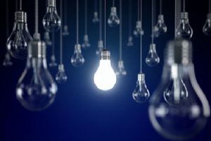 ANRE trimite Ro-alert consumatorilor să mai stingă becurile. Alerta va veni pe telefon!