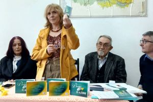 PRIMIM SPRE PUBLICARE: Lansare de carte