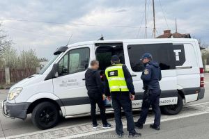 FOTO. Operaţiune de amploare în judeţul Satu Mare: poliţişti români şi maghiari au verificat sute de vehicule