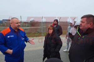 VIDEO. Copilul sta in apa de doua saptamani aproape!– Strigat de disperare la bariera Portului Midia 