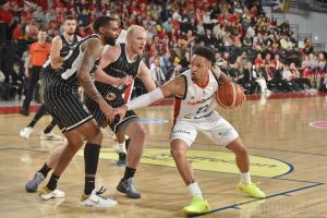 Liderul CSM Oradea revine pe teren propriu după trei săptămâni. Duel cu Târgu Mureş la Arena „Antonio Alexe”