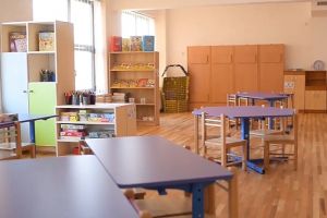 10 asocieri de firme se bat la o licitaţie a Primăriei Botoşani pentru renovarea energetică a Grădiniţei cu Program Prelungit nr. 6 ,,Prichindel’’