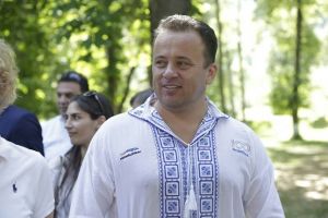 Fost ministru al Educatiei, mesaj plin de vulgaritate pe internet