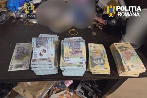 FOTO+VIDEO: Minor de 17 ani, arestat pentru trafic international de droguri dupa un flagrant in Bucuresti