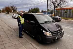 Transport ilegal de lemn, depistat la Macin, judetul Tulcea. Marfa confiscata si amenzi aplicate