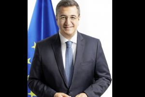 Comisarul european Apostolos Tzitzikostas, vizita in Romania pentru proiecte de transport si conectivitate