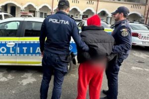 Un sătmărean a muşcat un poliţist şi a făcut ravagii într-un magazin din oraş. Acum a fost condamnat