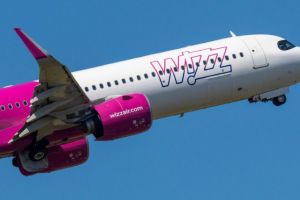 Incident la decolarea unui avion Wizz Air: a revenit de urgenţă la sol
