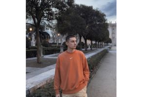 63n3515  –  Sabin  RUSU – colier de plastic