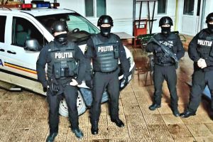 Bătaie ca în filme, în plină zi la Adjud! Nouă persoane implicate, cinci au ajuns la spital