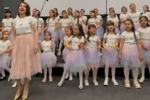 Ora Pământului, marcată la OrizontHub Bacău prin concertul corului de copii Sing & Joy