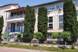 Arestat după ce a încercat să întreţină relaţii sexuale cu o bătrână imobilizată la pat