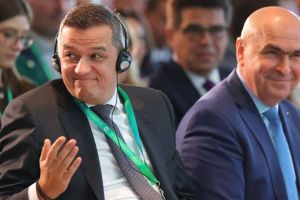 PSD – la guvernare, dar cu sufletul în opoziţie