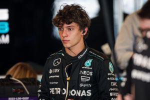 Kimi Antonelli câştigă din nou