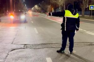 Razii ale poliţiştilor olteni: sute de sancţiuni şi zeci de permise reţinute în weekend