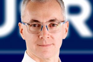 Deputatul USR Stelian Ion: Reforma curajoasa de la Mediu ii scoate din minti pe extremisti. Parlamentarul apara mandatul Dianei Buzoianu in fata unei noi motiuni