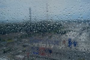 Alertă meteo! Meteorologii anunţă ploi, vânt şi ninsori. Vezi până când!