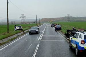 FOTO+VIDEO. Accident rutier in zona Palazu Mic, Constanta. O masina s-a rasturnat