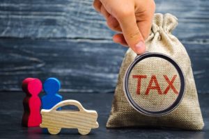 Sondaj CURS: 89% dintre români nemulţumiţi de modul în care Guvernul gestionează scumpirea carburanţilor