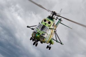 Avioane de luptă şi elicoptere militare survolează Botoşaniul timp de patru zile