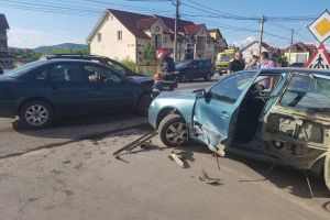 Accident rutier în Bistriţa cu trei maşini implicate