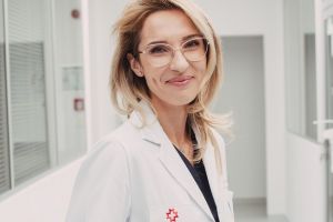 Naşterea, între miracol şi traumă: ce nu se spune despre violenţa obstetricală