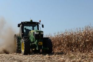 Notificare de la APIA: Fermieri, aveţi 15 zile la dispoziţie, altfel pierdeţi subvenţia!