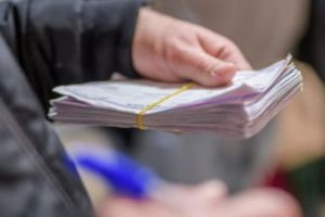 Proces în numele a 4,9 milioane de pensionari. Casa Naţională de Pensii Publice, chemată în instanţă pentru că pensiile nu au fost indexate