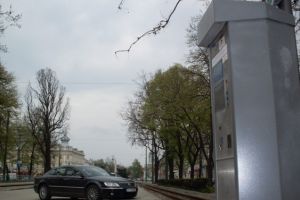 Jale la Poliţia Locală după ce Primăria vrea să dea instituţiei parcările cu plată din oraş