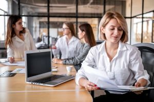 Modificari majore in taxarea muncii de la 1 iulie 2026: Salariul minim creste, dar facilitatea netaxabila scade la 200 de lei