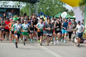 Sute de alegători sunt aşteptaţi la Giarmata în Mişcare – competiţia de alergare de lângă Timişoara, care strânge fonduri pentru comunitate