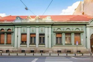 FOTO. Casa Neuman din Arad, scoasă la vânzare. A fost casa fondatorului UTA Arad şi reşedinţă de protocol pentru familia Ceauşescu