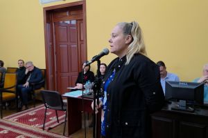 VIDEO O botoşăneancă cere consilierilor locali scutirea la plata taxei de salubrizare a persoanelor cu handicap