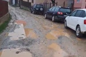 Drumuri impracticabile şi acumulare de gunoaie în satul Prislop. Primarul comunei Răşinari explică ce se intâmplă acolo