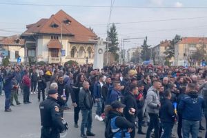 Răul a fost făcut. 1476 de salariaţi din CE Oltenia sunt şomeri. Se vor mai pierde alte mii de slujbe