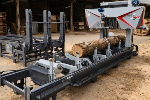 Banzic orizontal – utilajul care face diferenţa în debitarea buştenilor