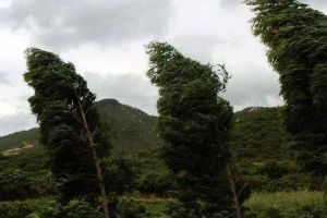 Atenţionare de călătorie emisă de MAE: cod roşu de vânt puternic în Croaţia