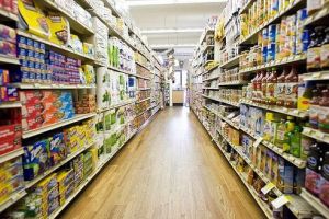 Plafonarea adaosului comercial la alimentele de bază, prelungită până la data de 30 iunie 2026