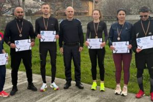 Competiţii sportive între structurile MAI din Olt: poliţiştii, pe primul loc la proba de cros