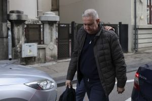 Șeful ARR, înregistrat în timp ce îşi număra banii în şoaptă, acasă: „1, 2, 3.. 8, 9. ‘Ai să-mi bag ****!”