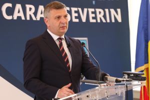 Consiliul Judeţean Caraş-Severin taie aproape 100 de posturi