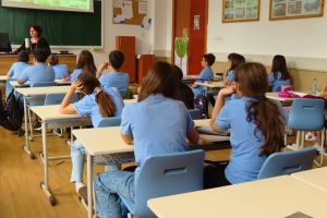 Notele la purtare se încheie înainte de Paşte: termen limită pentru profesori